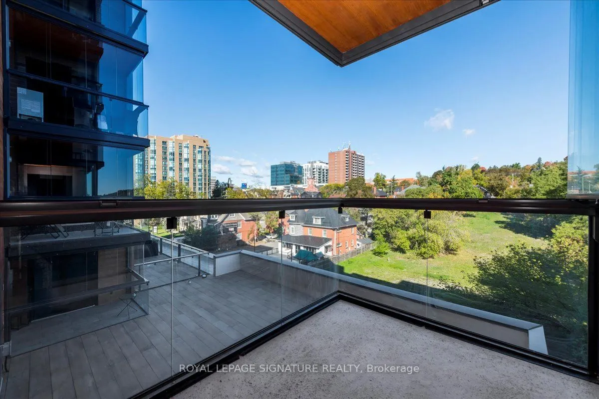 185 Dunlop Street E, #517