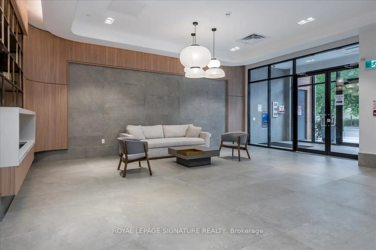 185 Dunlop Street E, #517