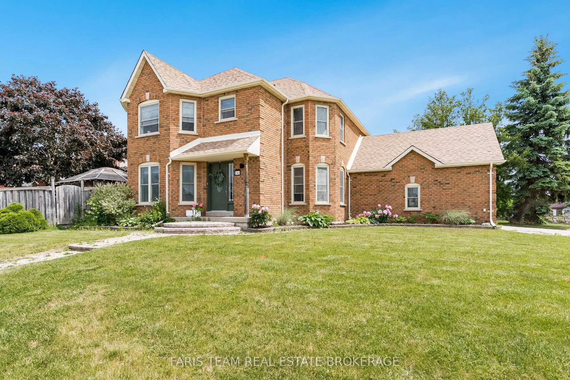 142 Livingstone Street W