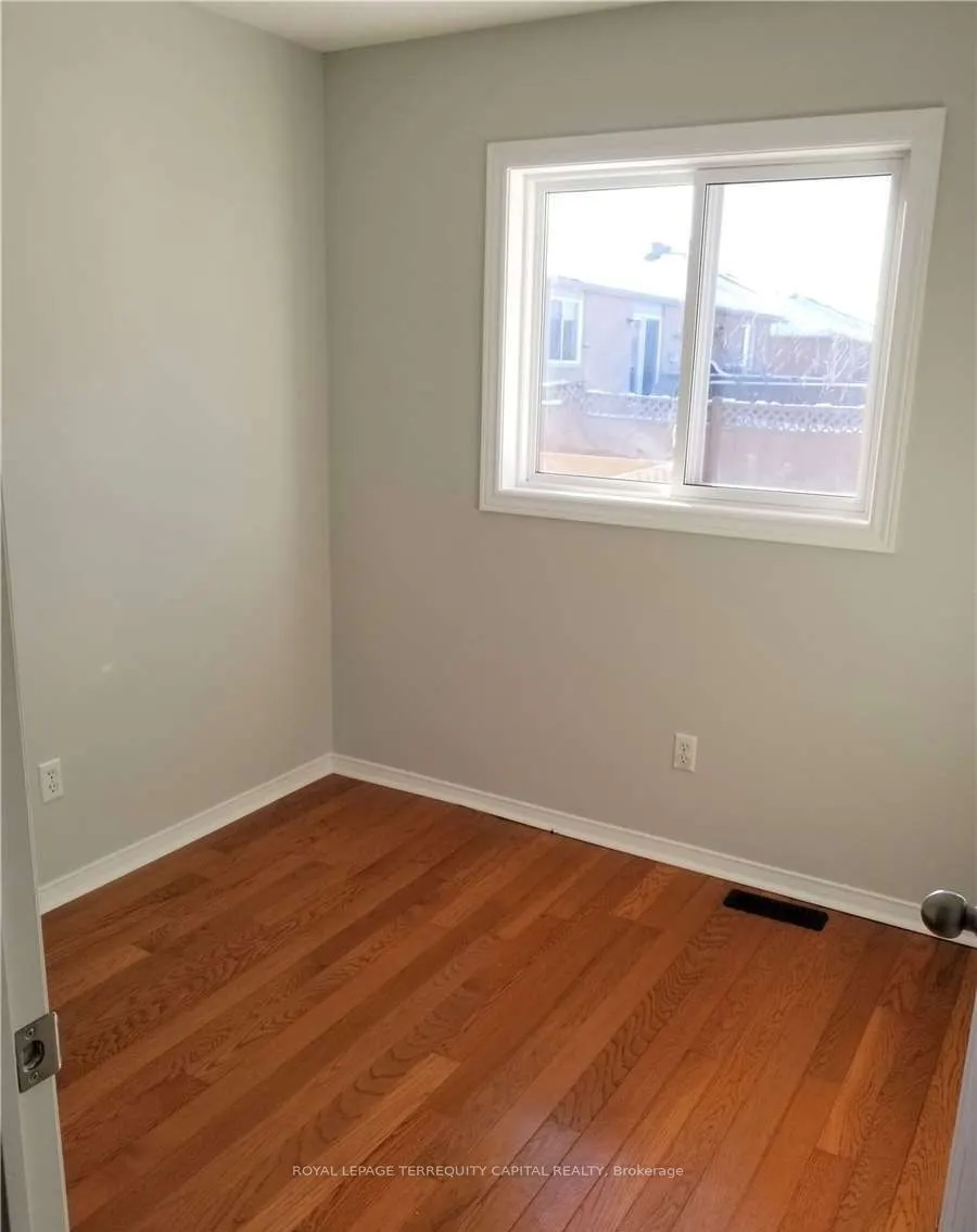 40 Nicholson Drive, #Upper