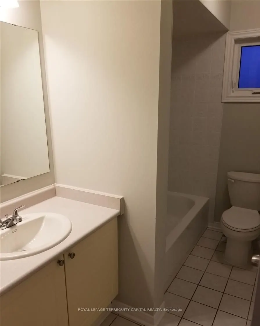 40 Nicholson Drive, #Upper