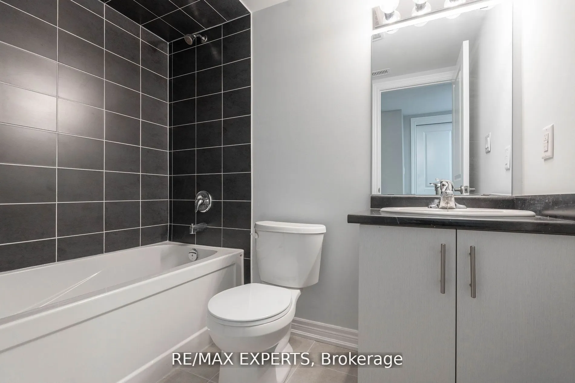 13 Winters Crescent, #23