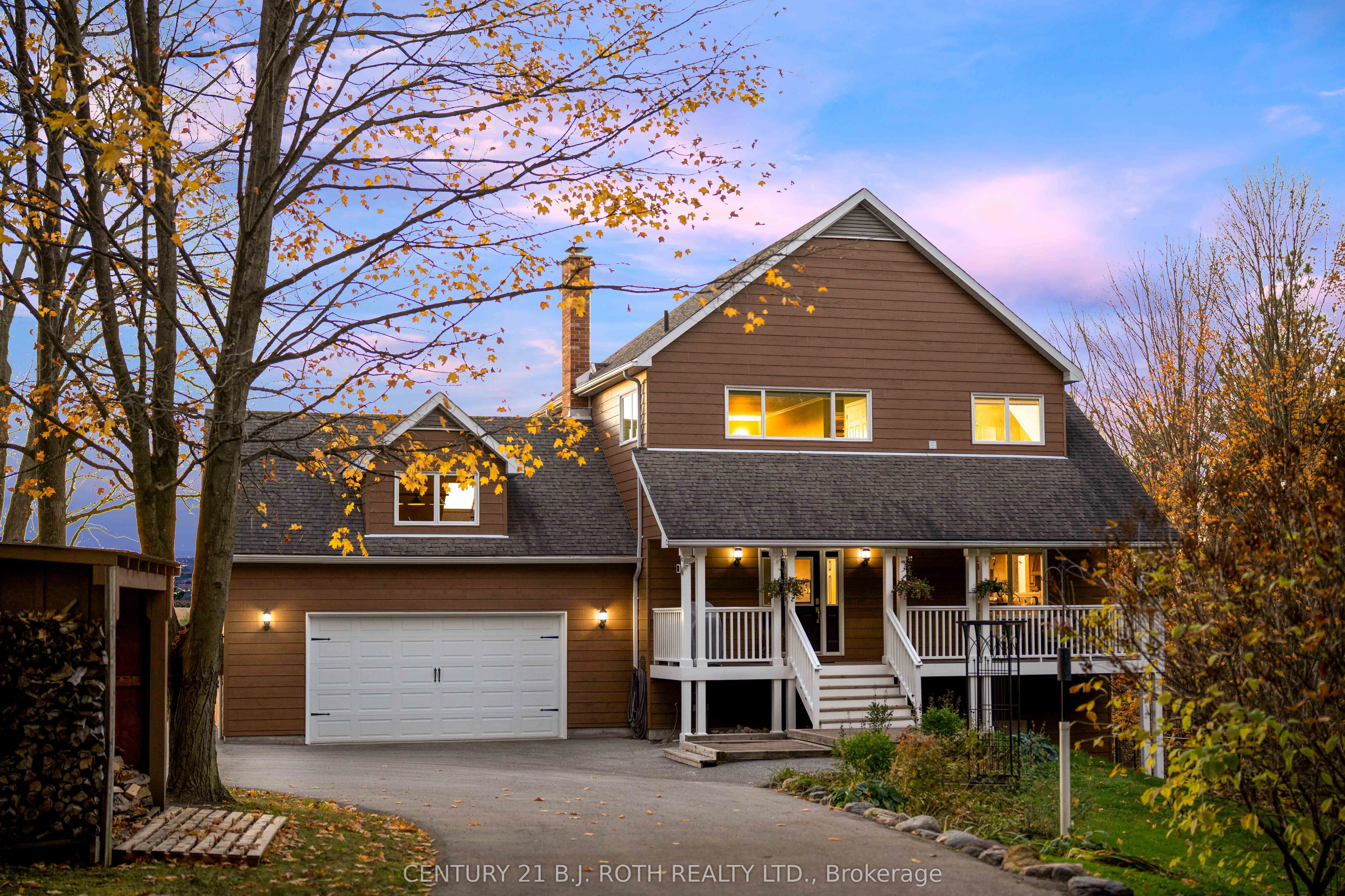 646 MOONSTONE RD W Road