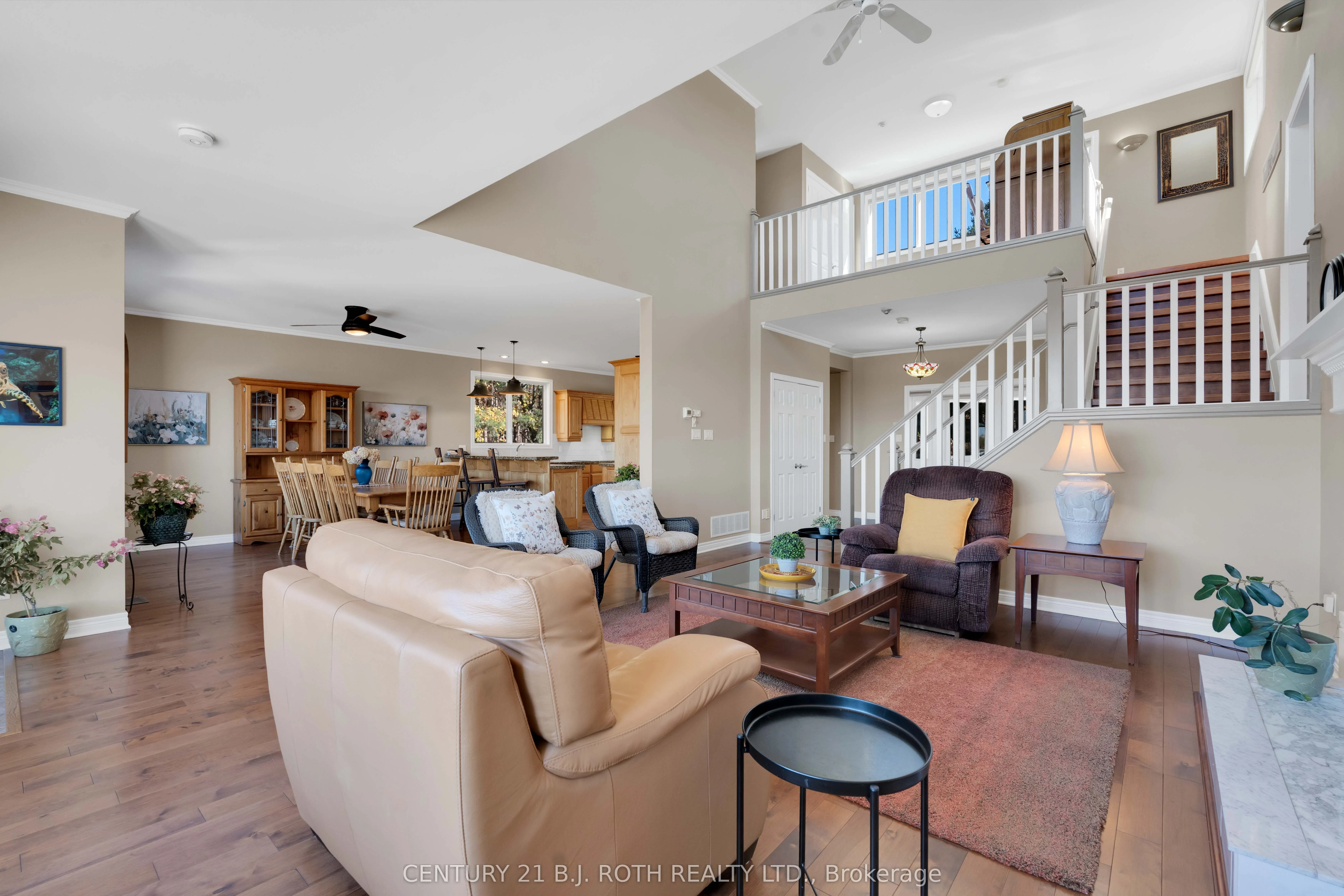 646 MOONSTONE RD W Road