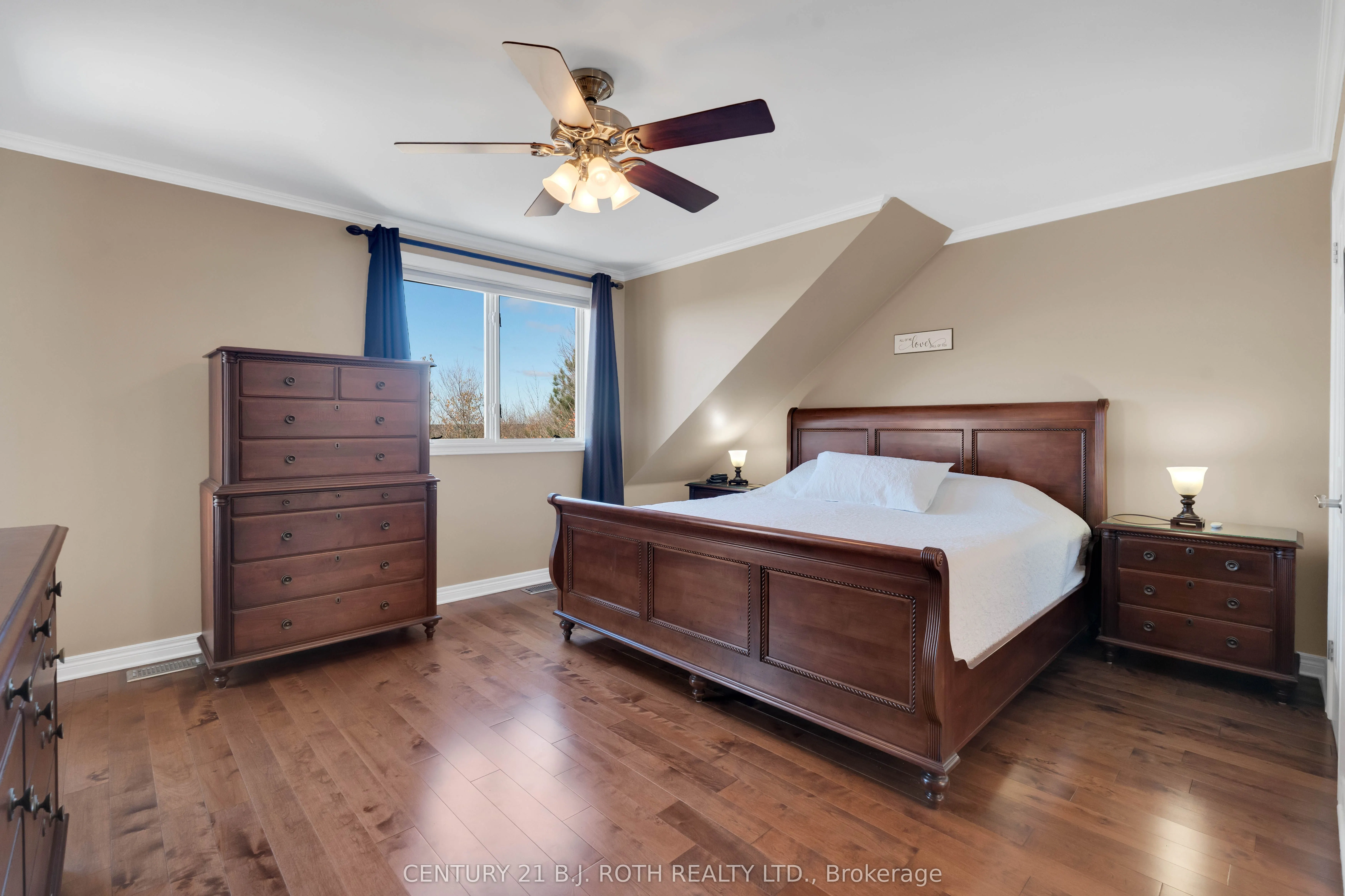 646 MOONSTONE RD W Road