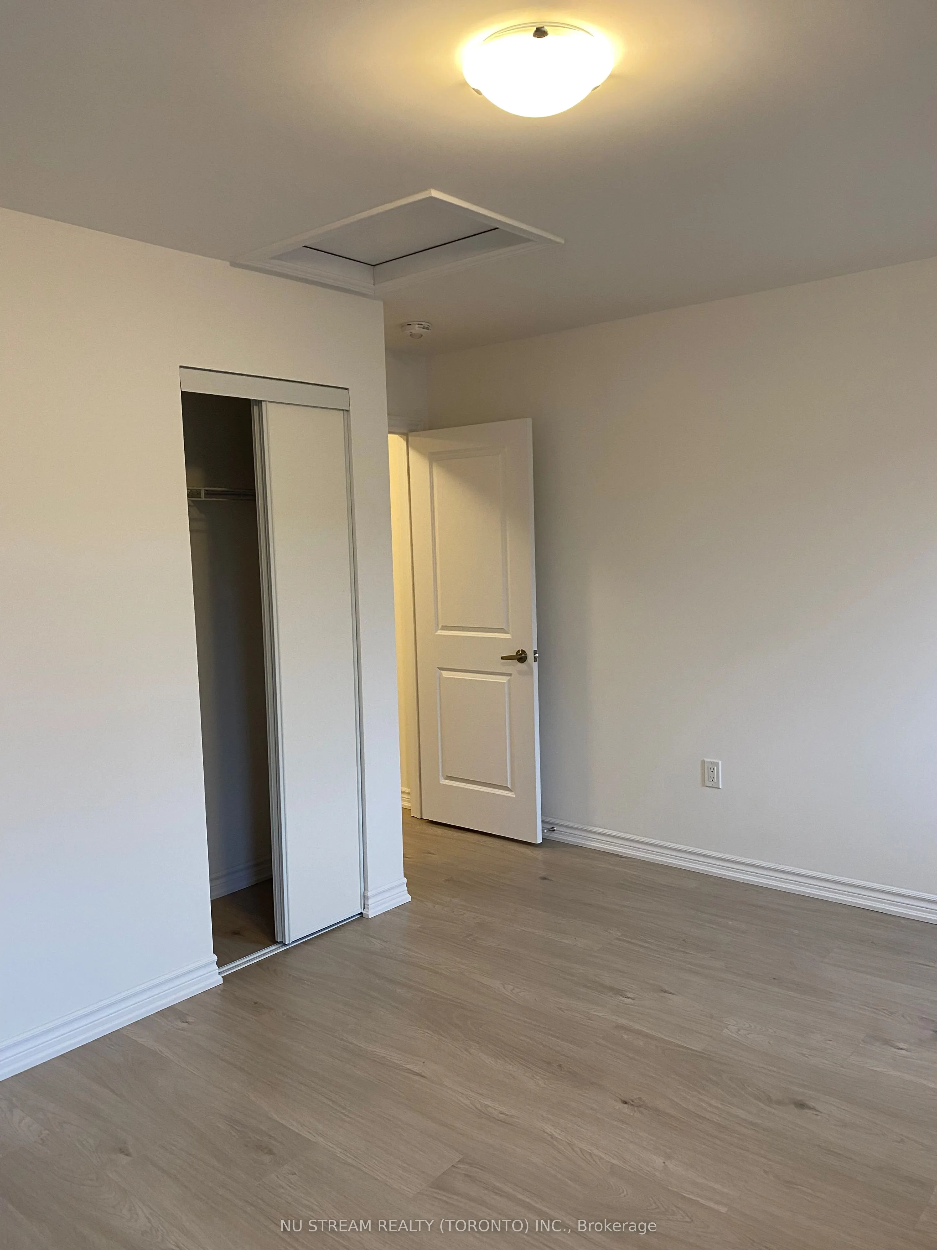 19 Pumpkin Corner Crescent