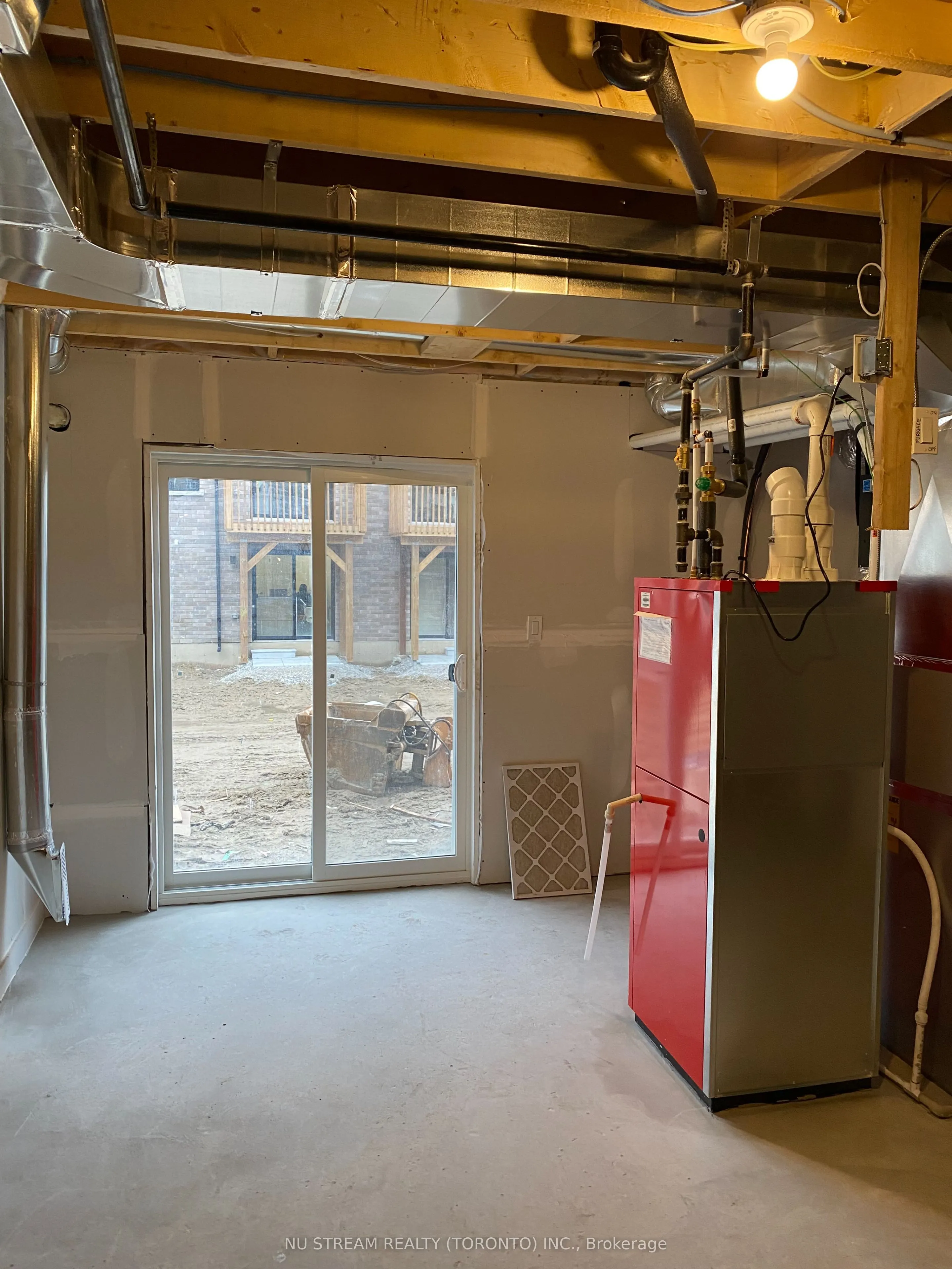 19 Pumpkin Corner Crescent