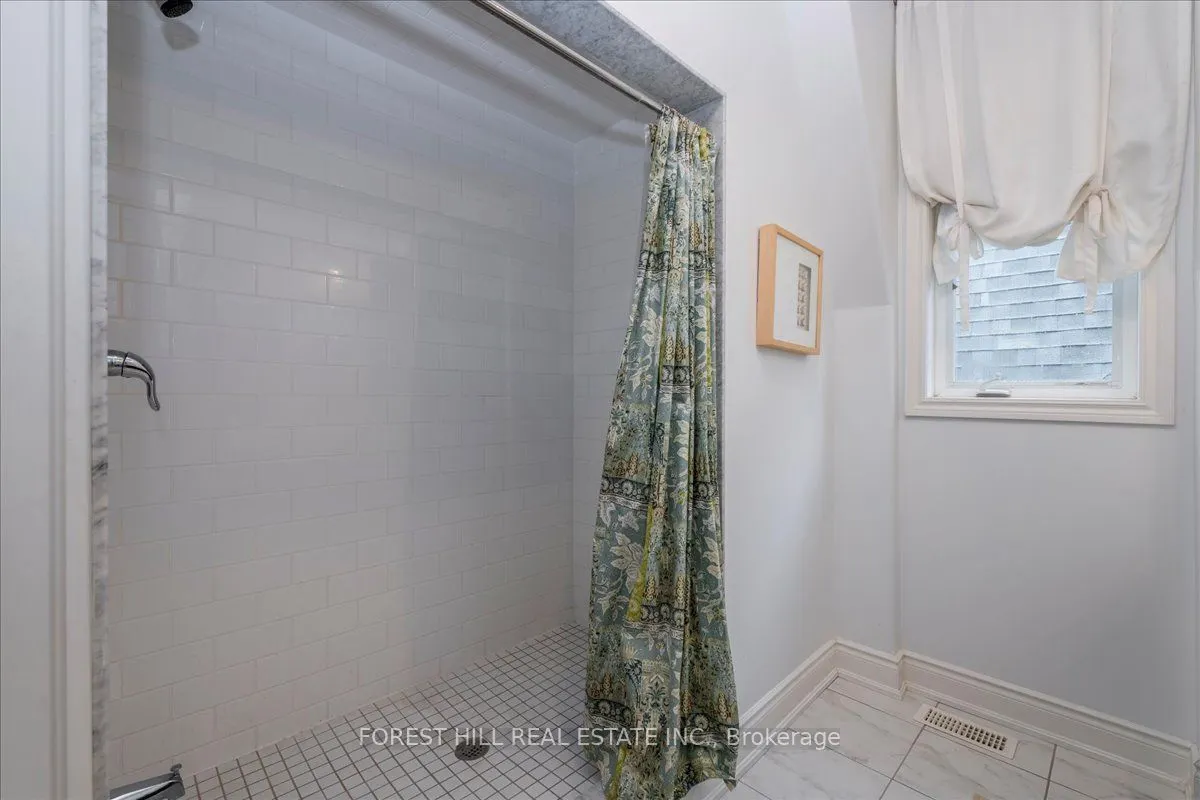 10 Invermara Court, #10