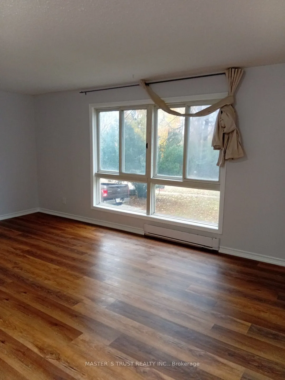 190 Borland Street E, #1