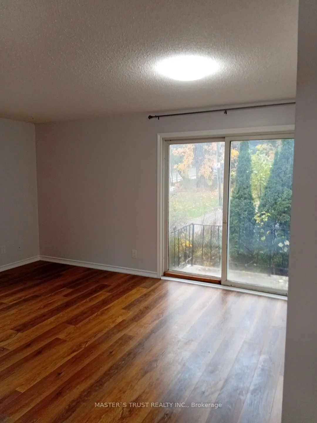 190 Borland Street E, #1