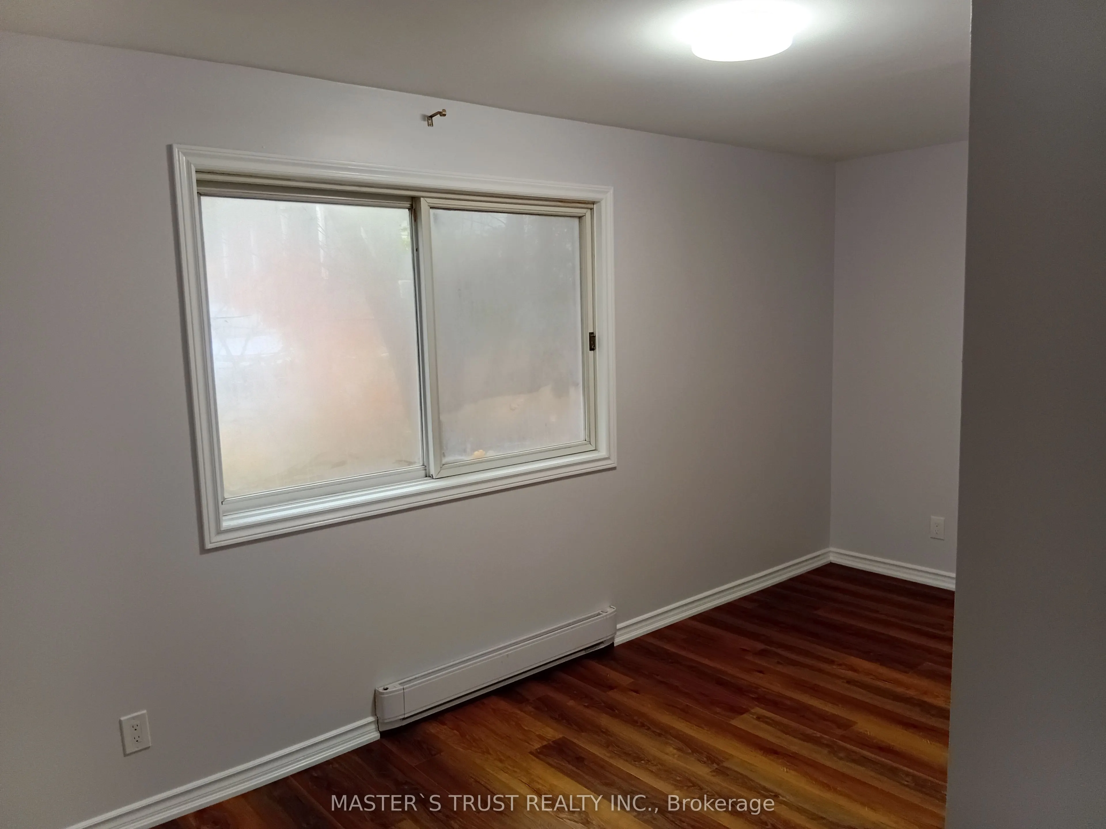 190 Borland Street E, #1