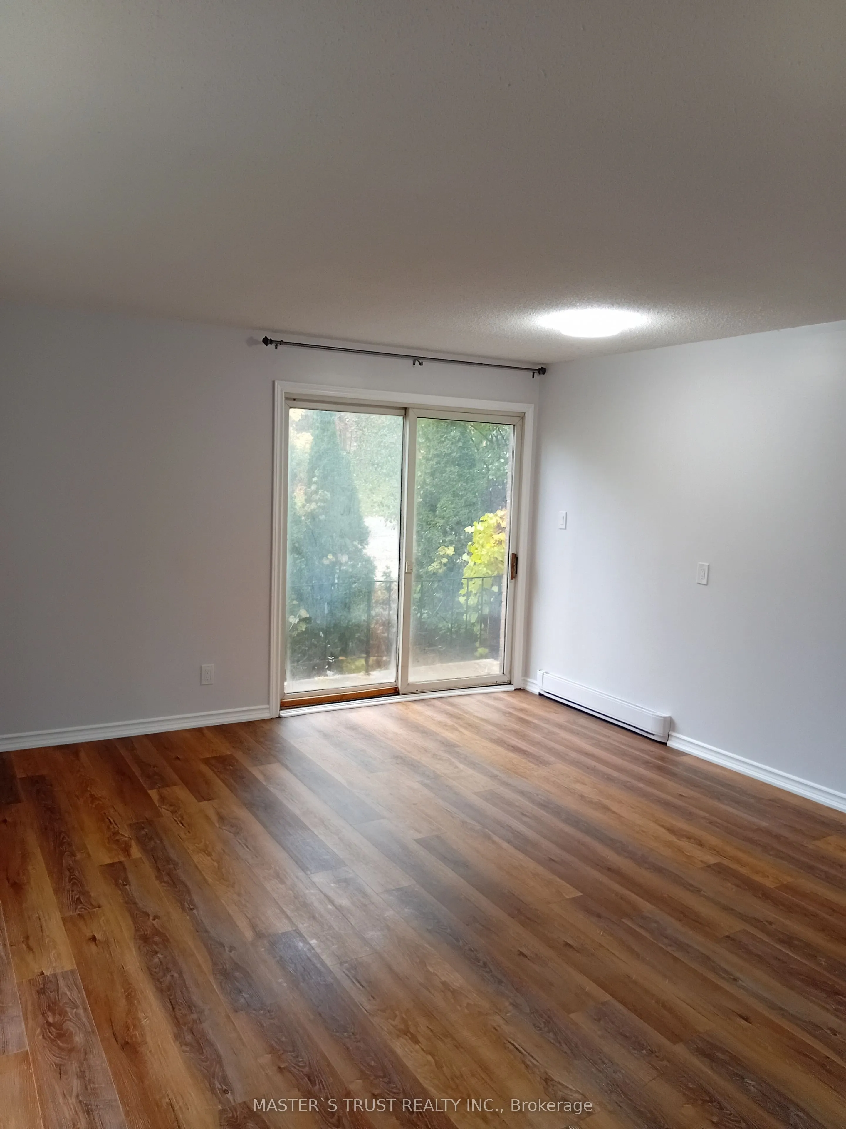 190 Borland Street E, #1