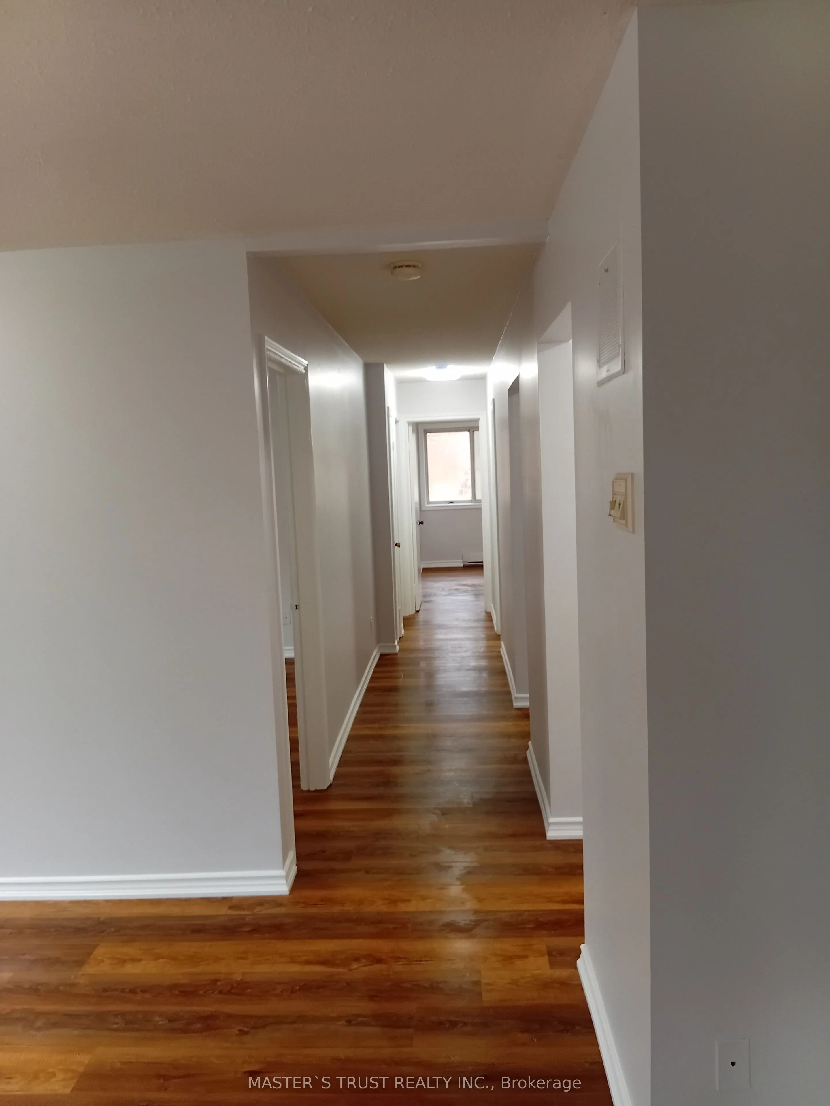 190 Borland Street E, #1