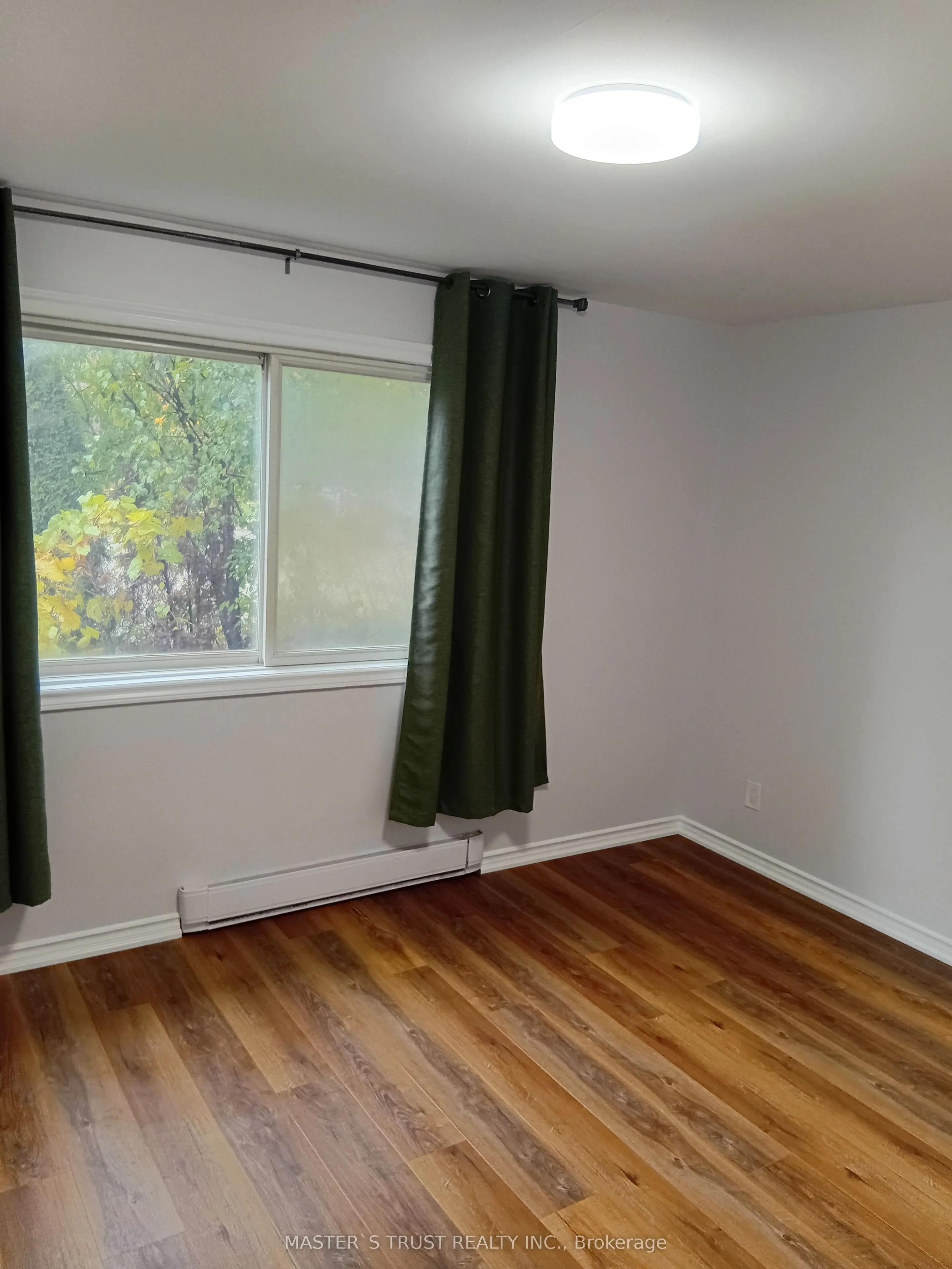 190 Borland Street E, #1