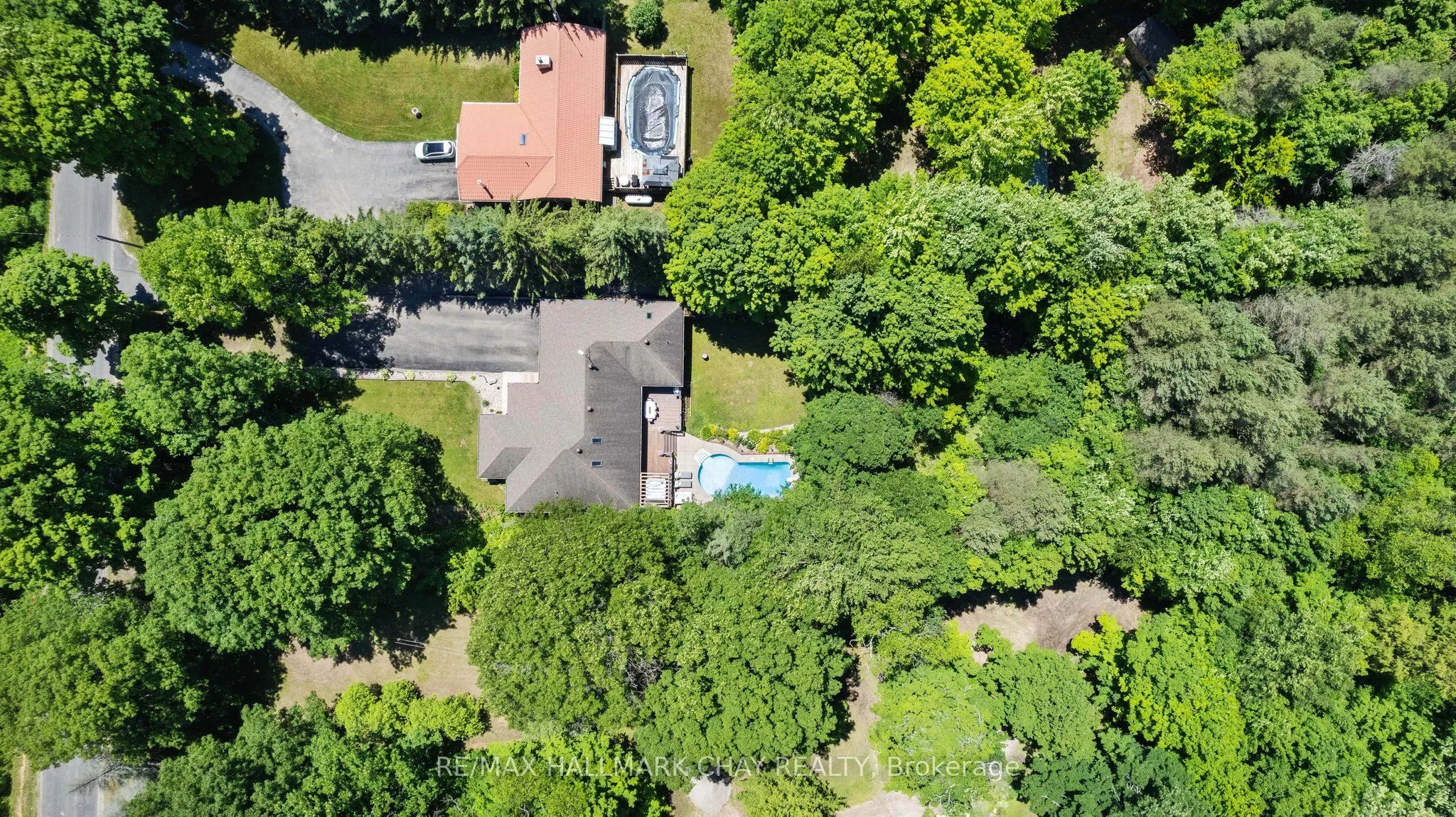 1256 Rainbow Valley Road W