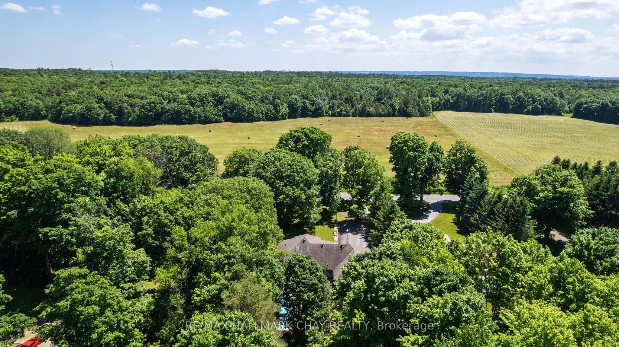 1256 Rainbow Valley Road W