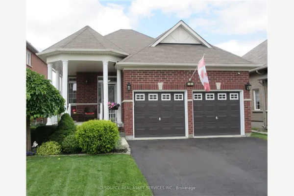 6 Versailles Crescent