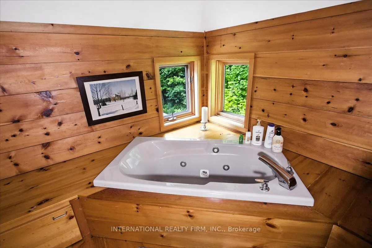 2445 Riverside Drive