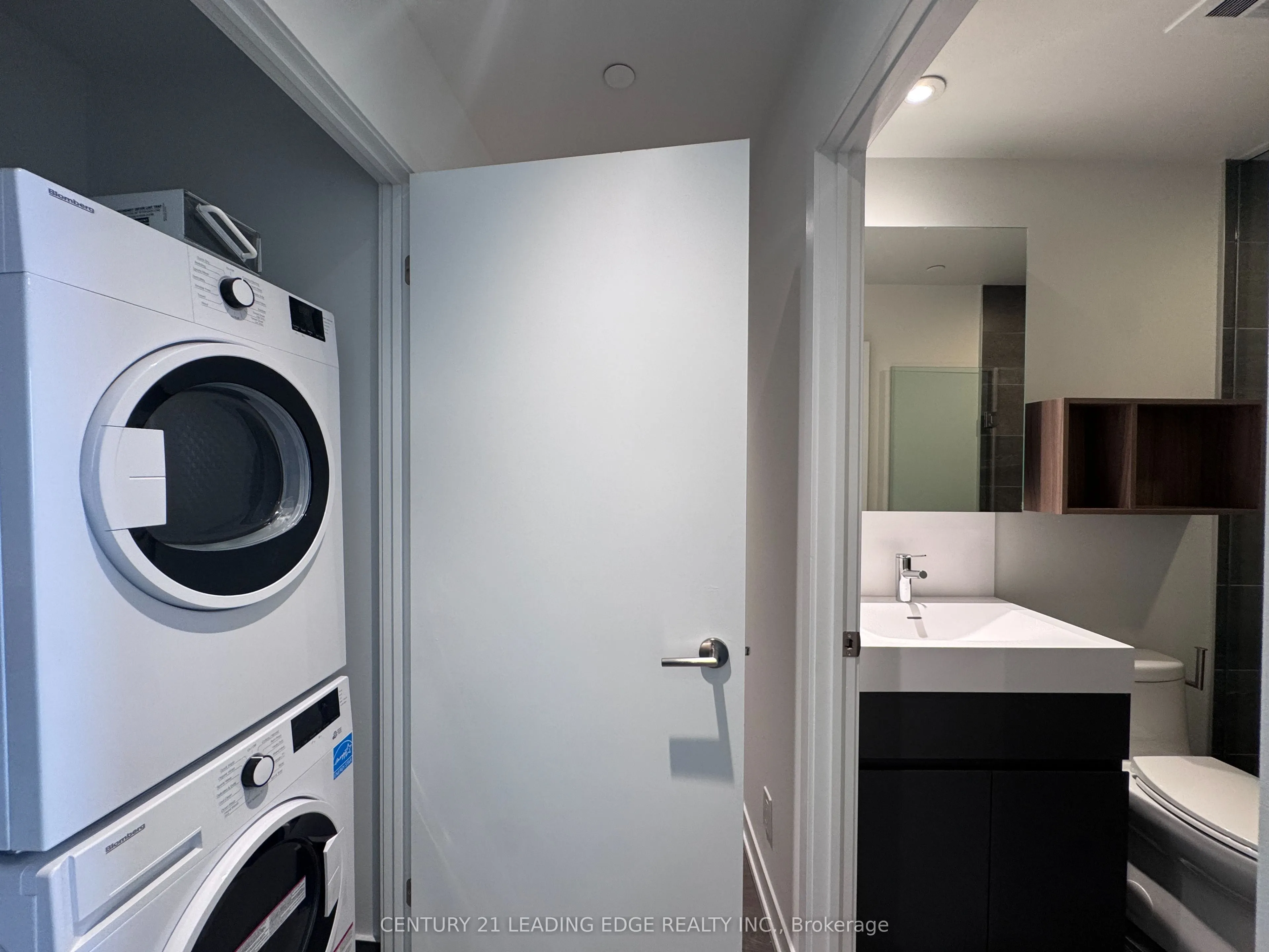 39 Mary Street, #1606