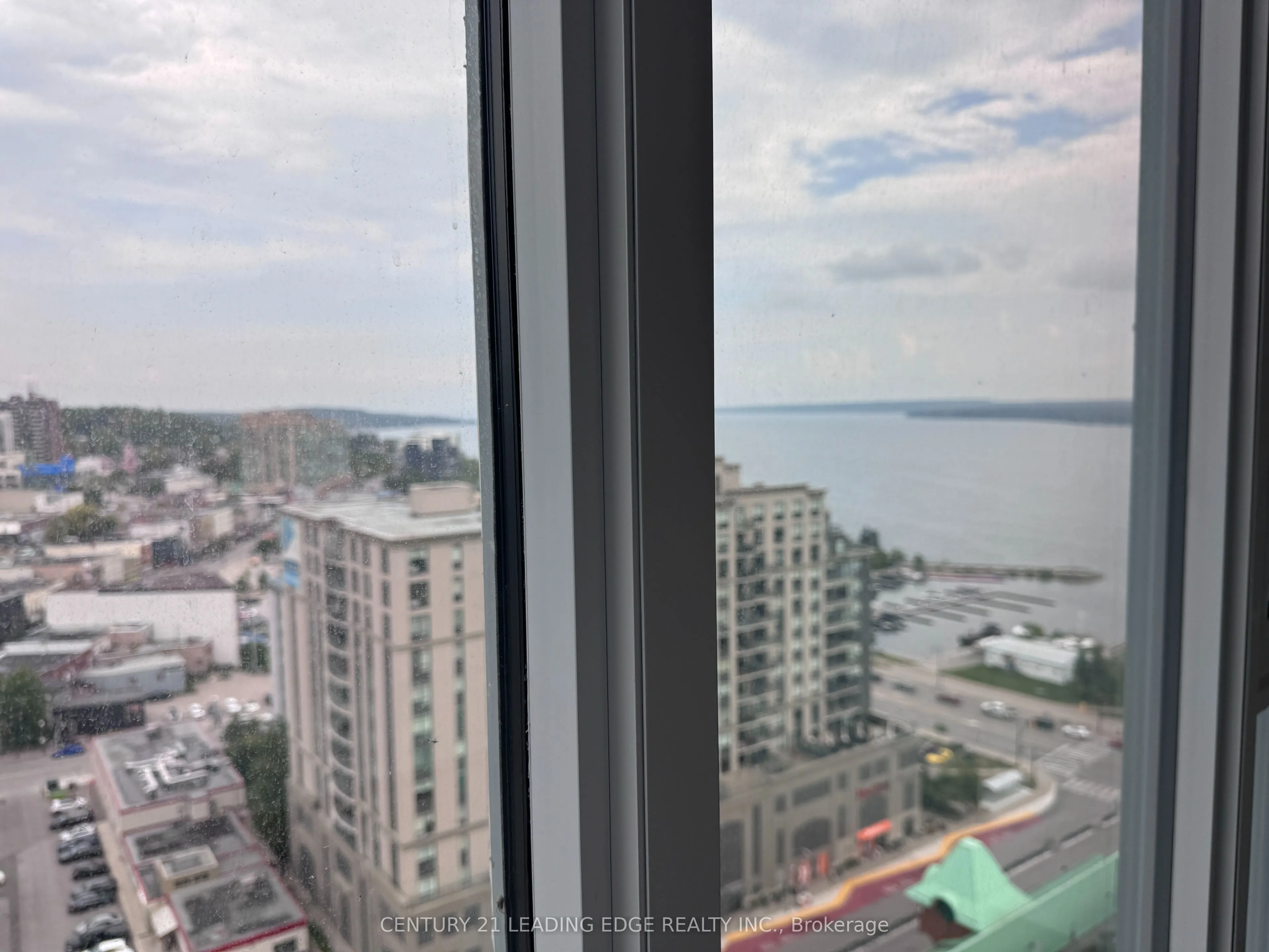 39 Mary Street #1606