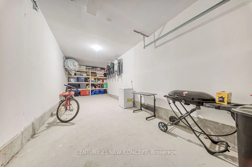 32 Magnolia Lane, #18