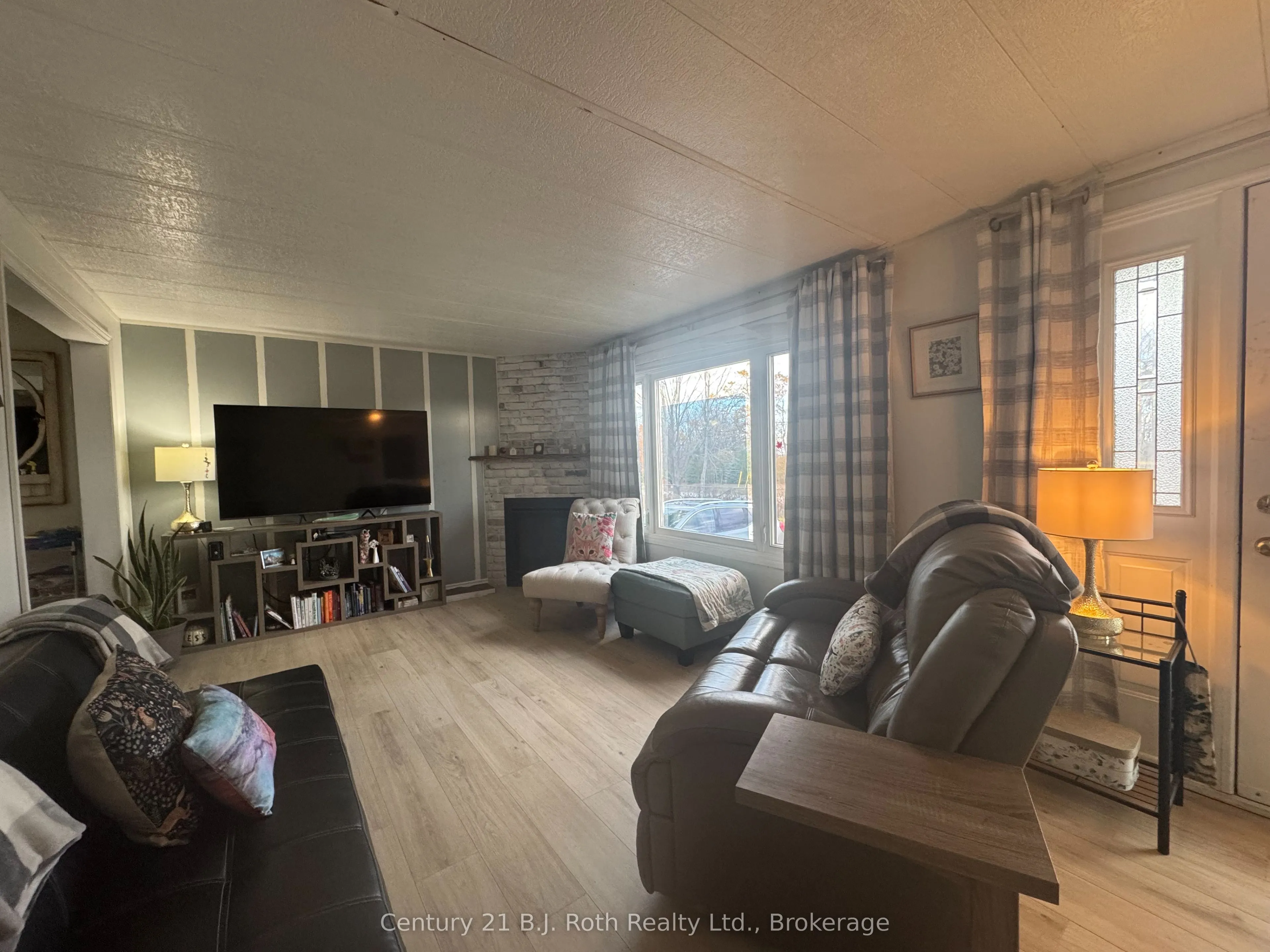 14 Muir Drive