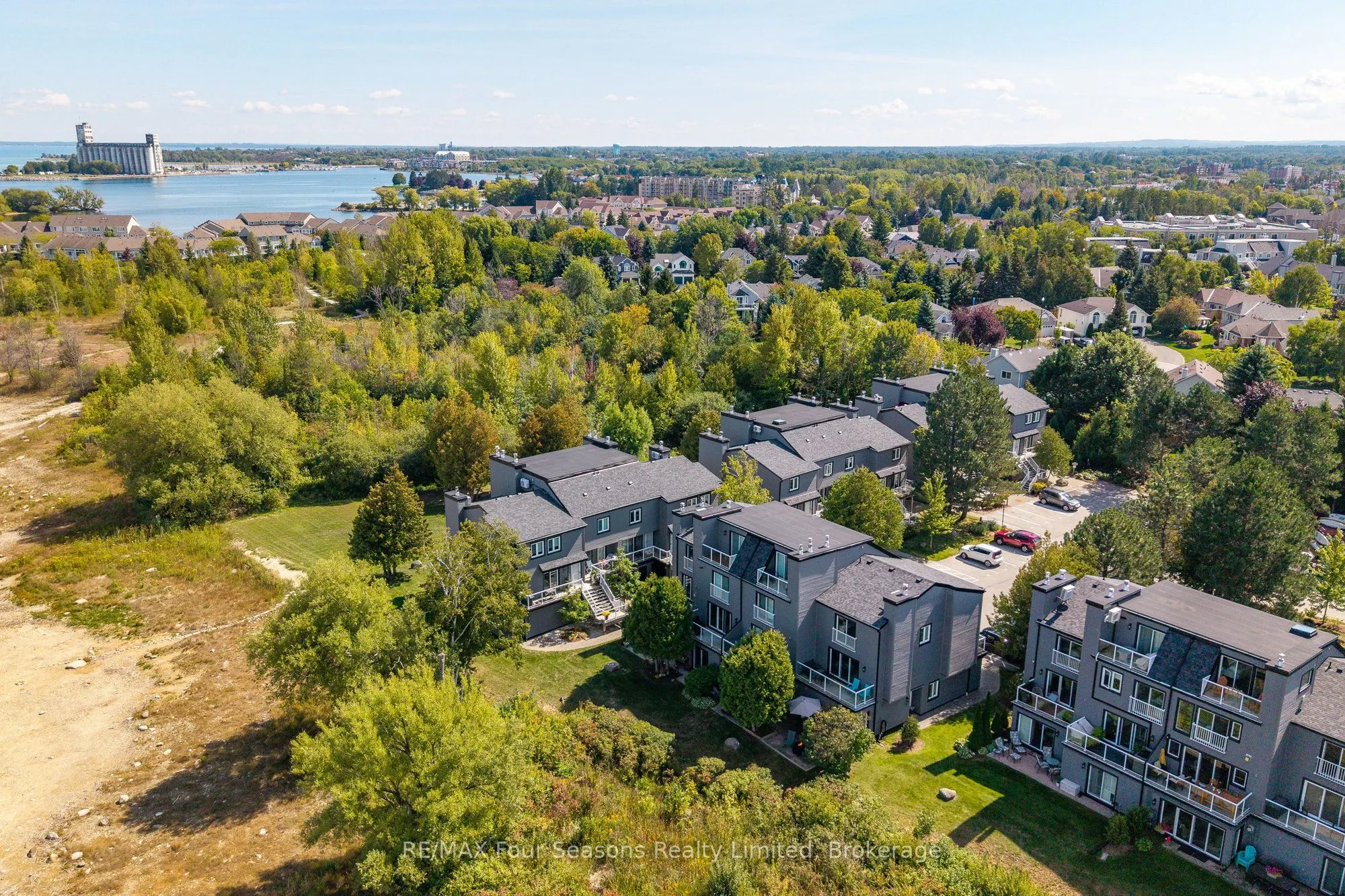 44 Trott Boulevard #17