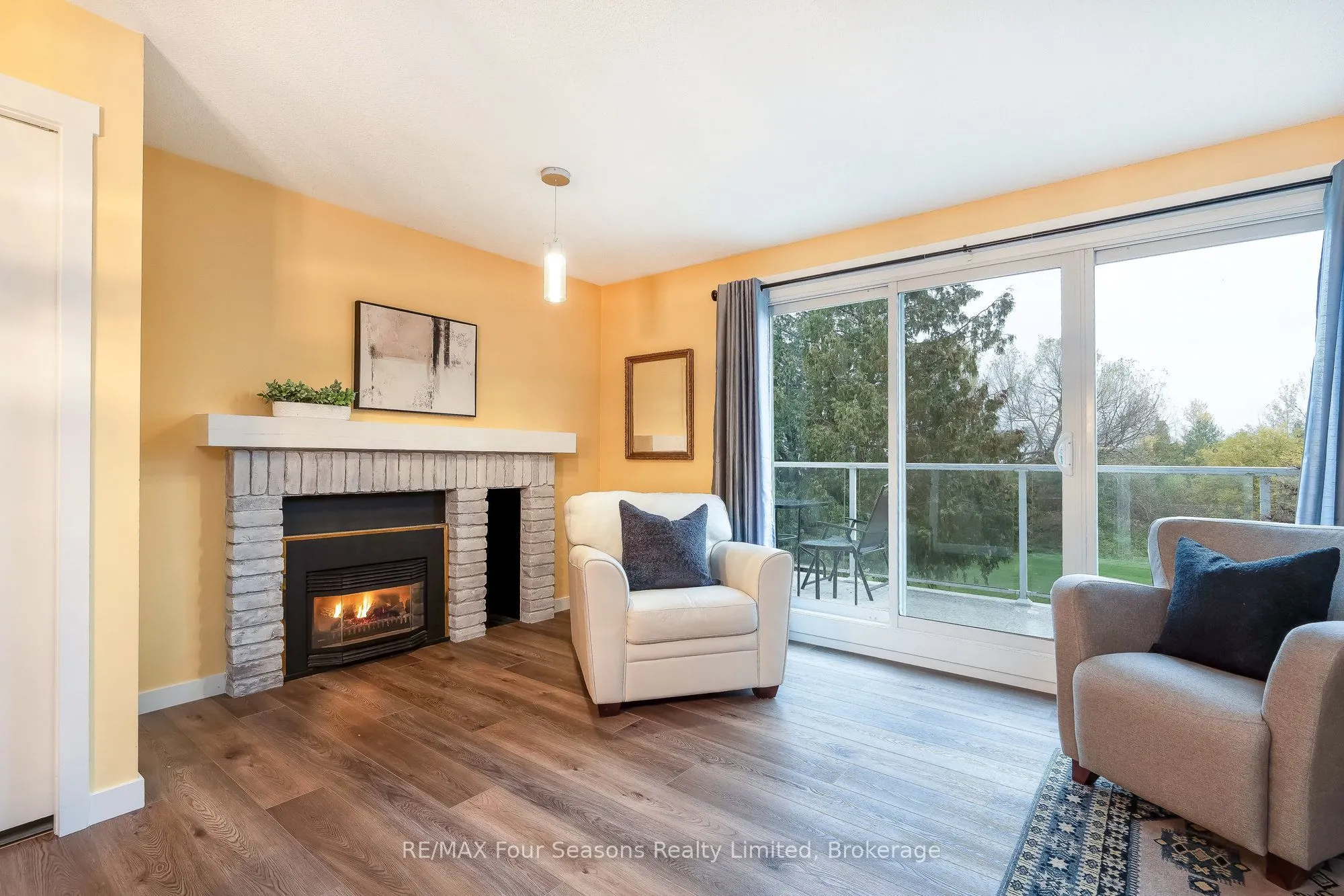 44 Trott Boulevard #17