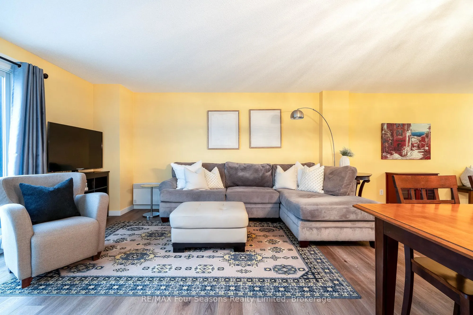 44 Trott Boulevard #17