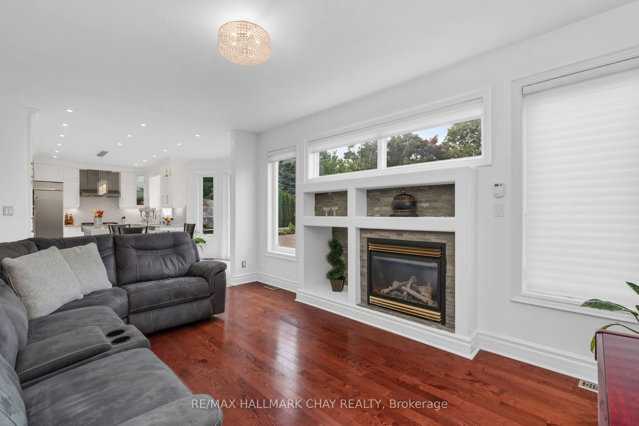 90 BIRKHALL Place