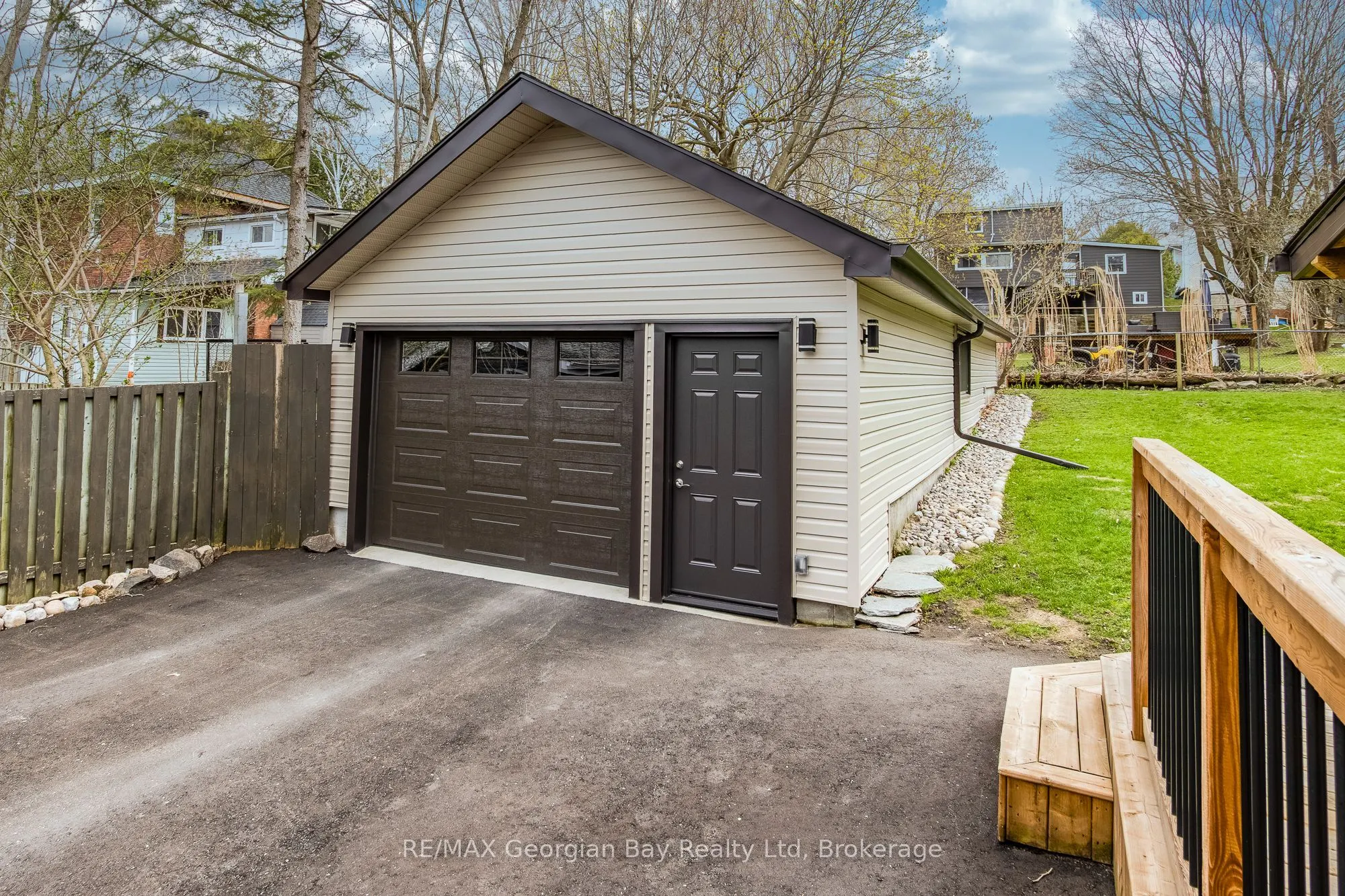 641 Bay Street