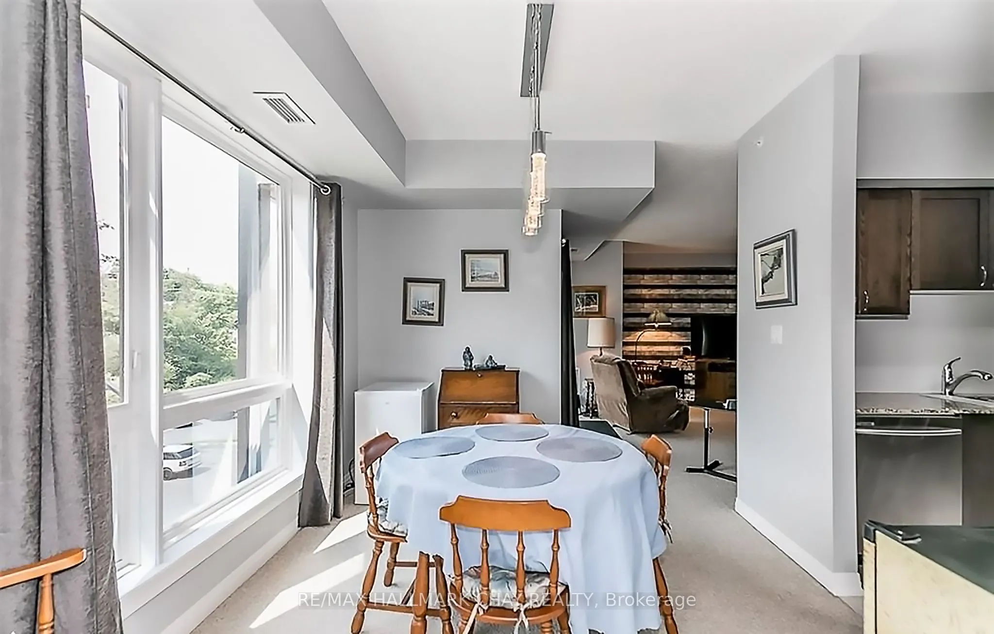306 Essa Road #302