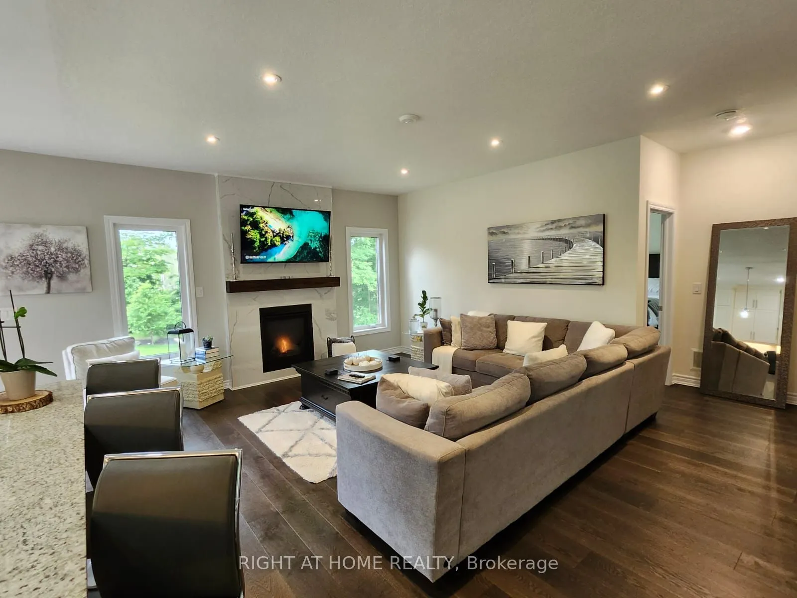 84 Diamond Valley Drive