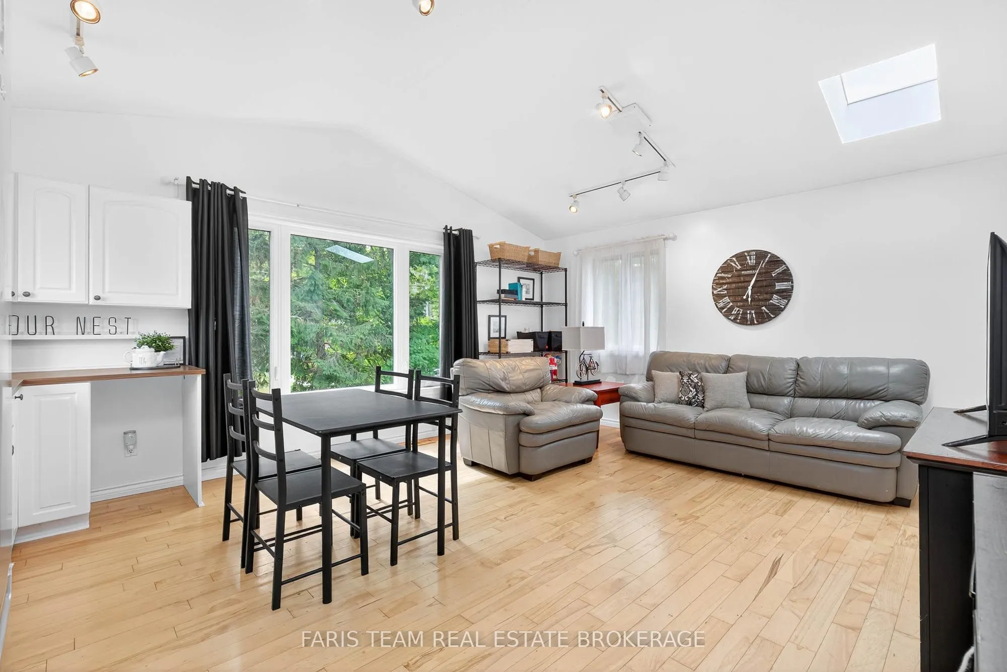 238 Robins Point Road