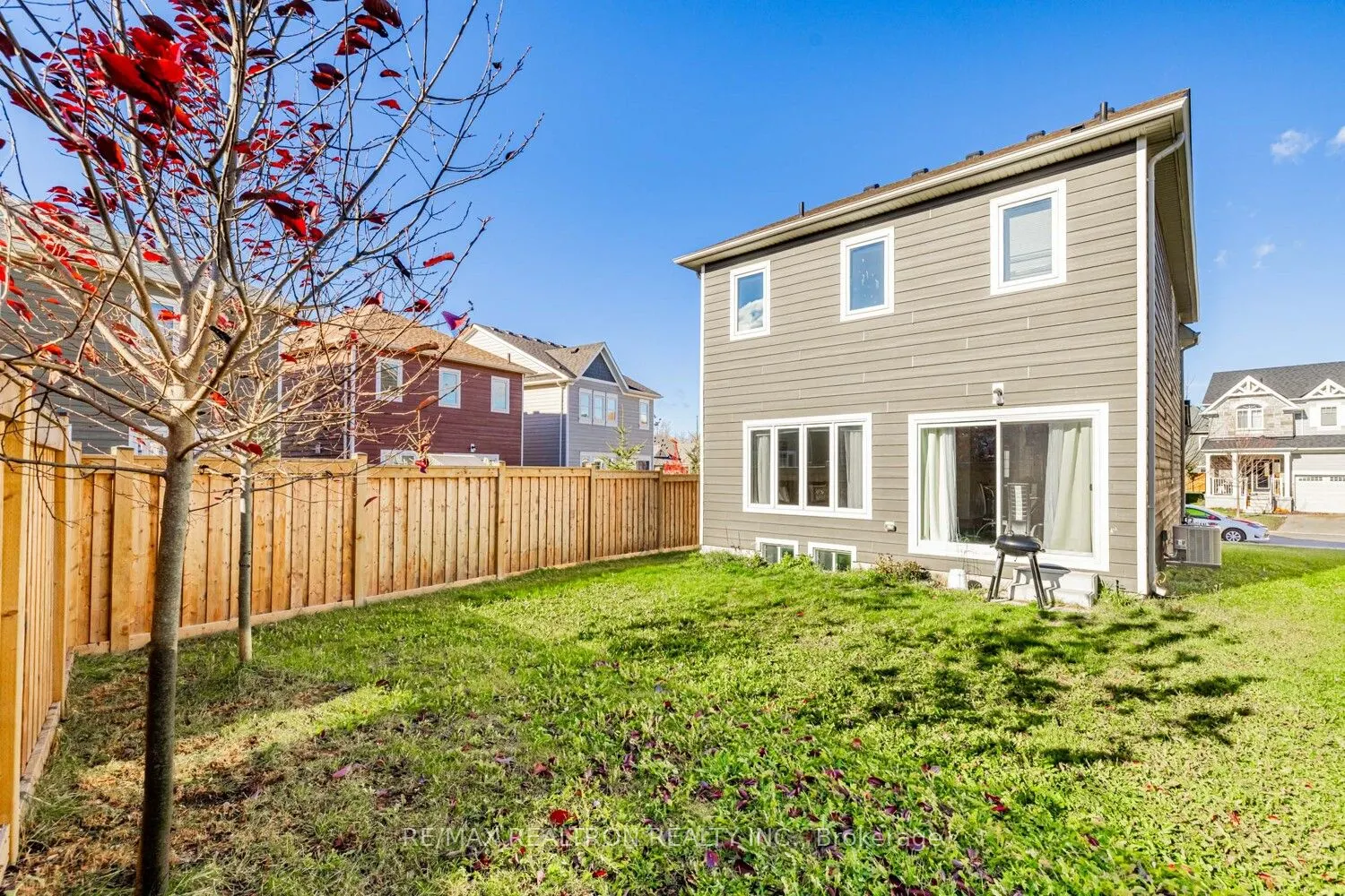 6 Bobolink Drive