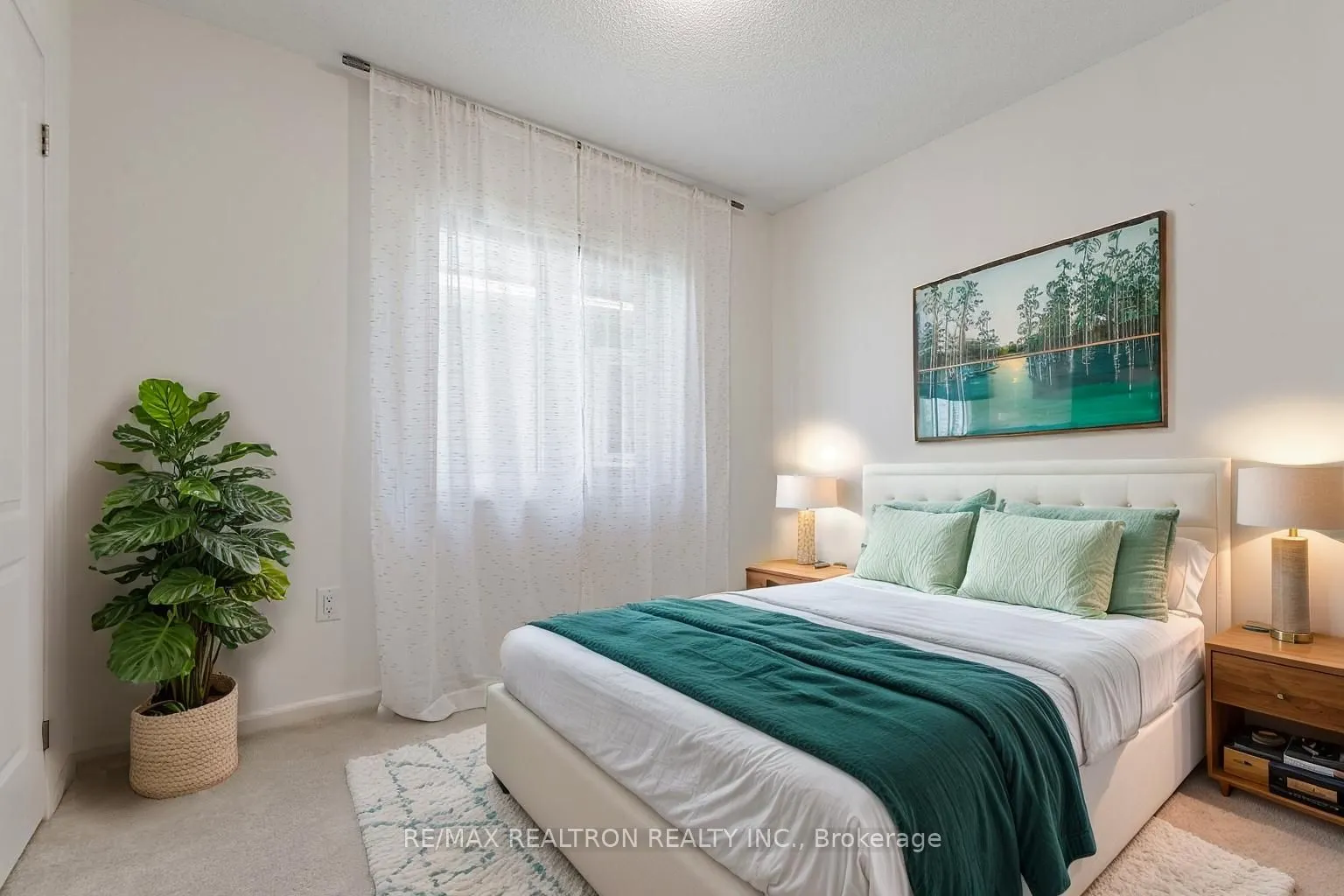 6 Bobolink Drive