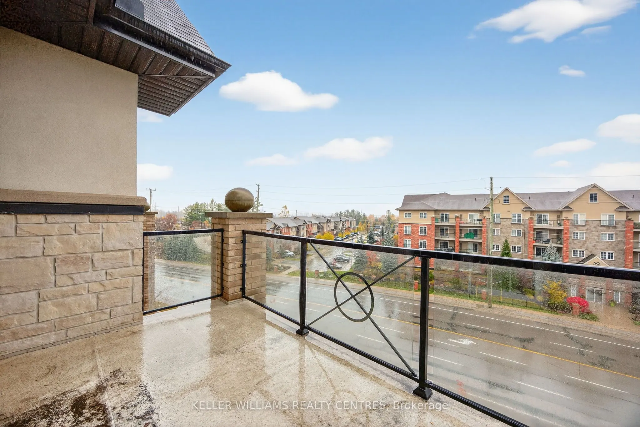 40 Ferndale Drive S #408