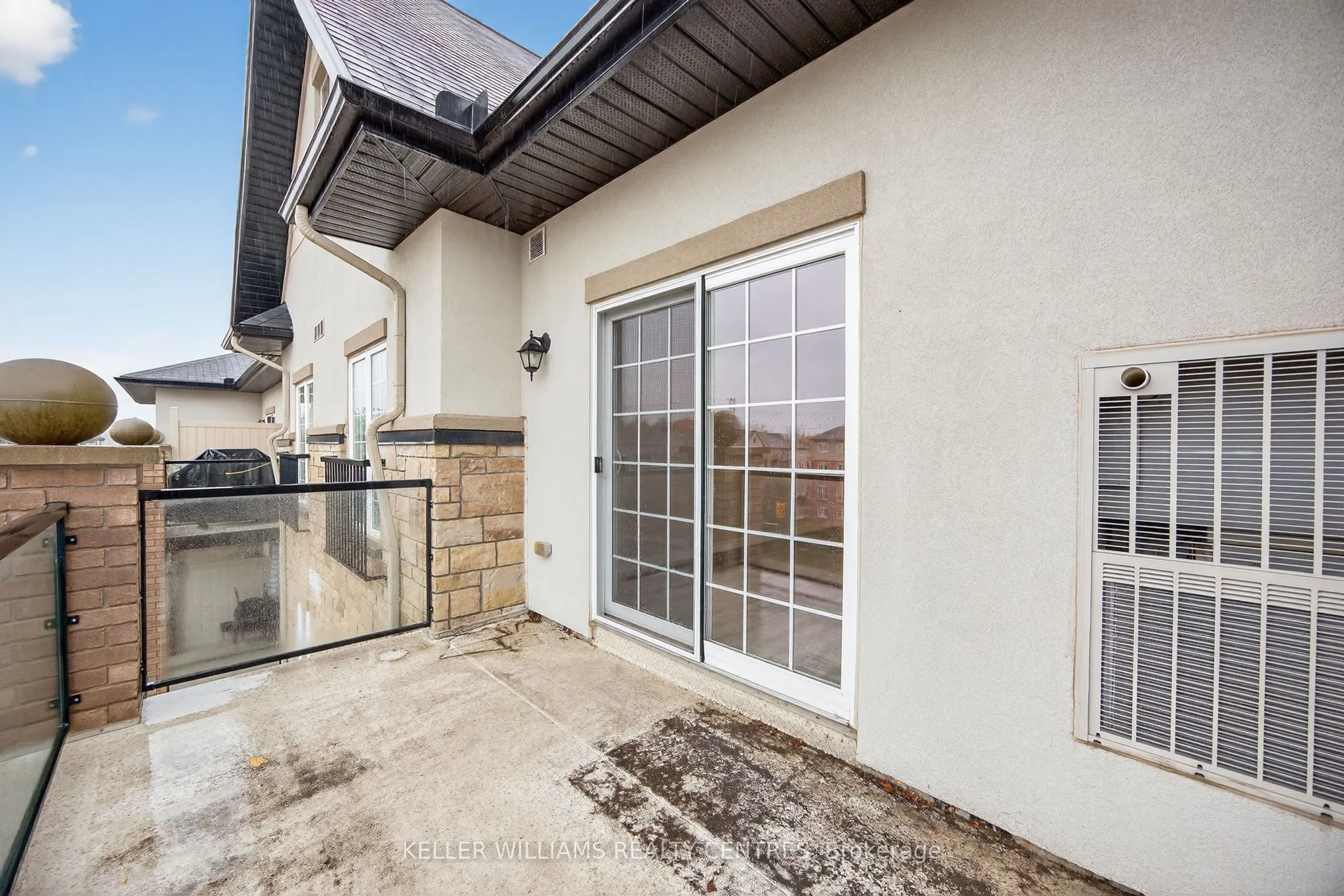 40 Ferndale Drive S #408