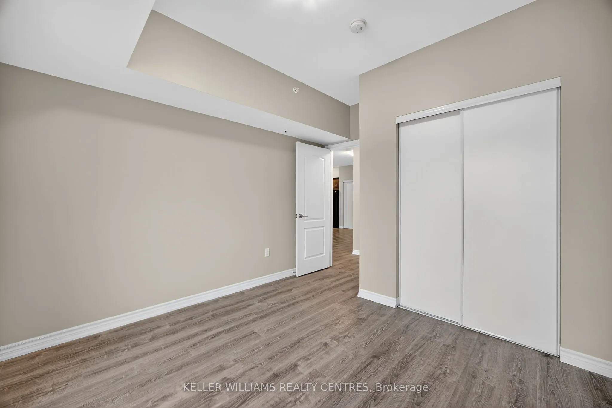 40 Ferndale Drive S #408