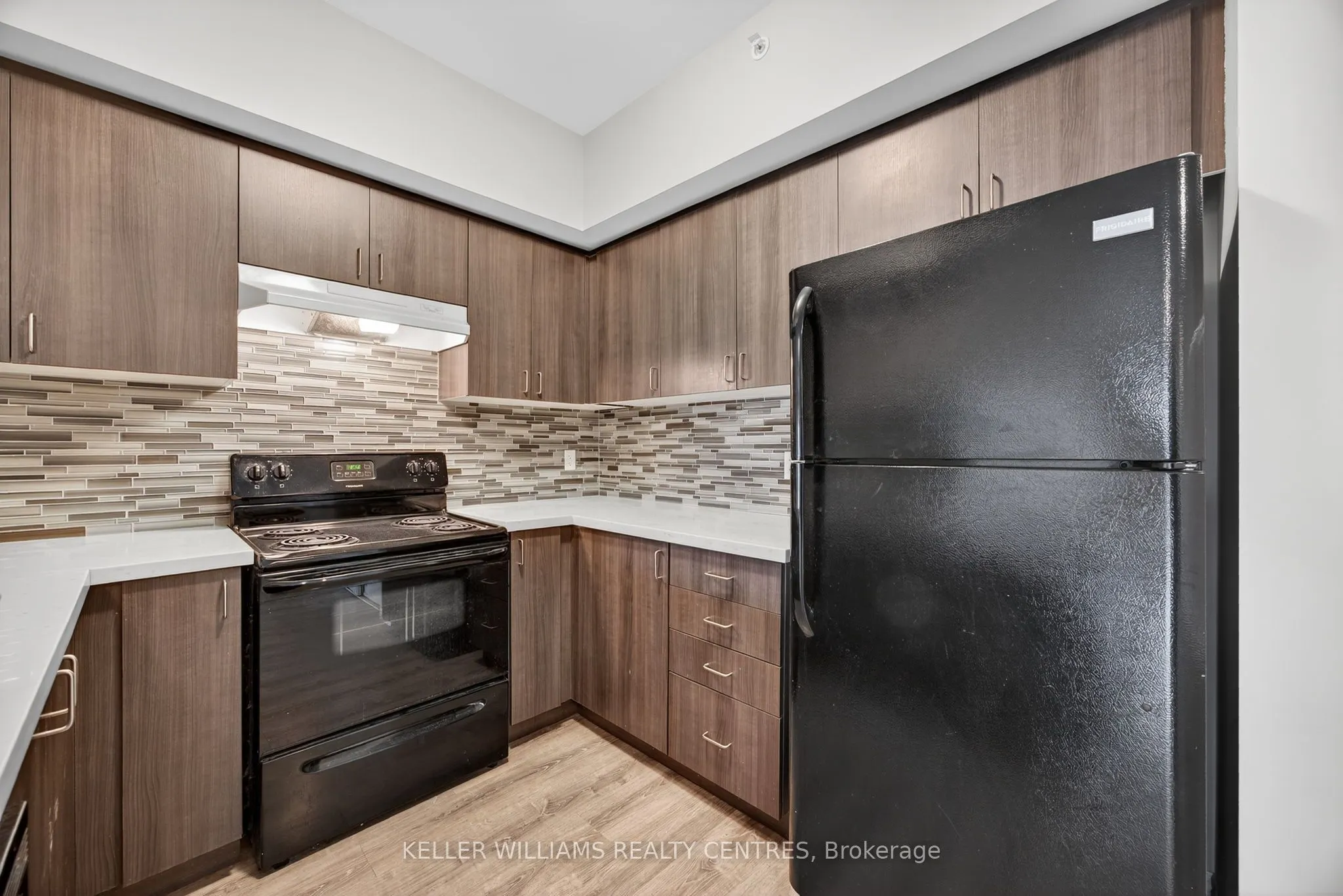 40 Ferndale Drive S #408