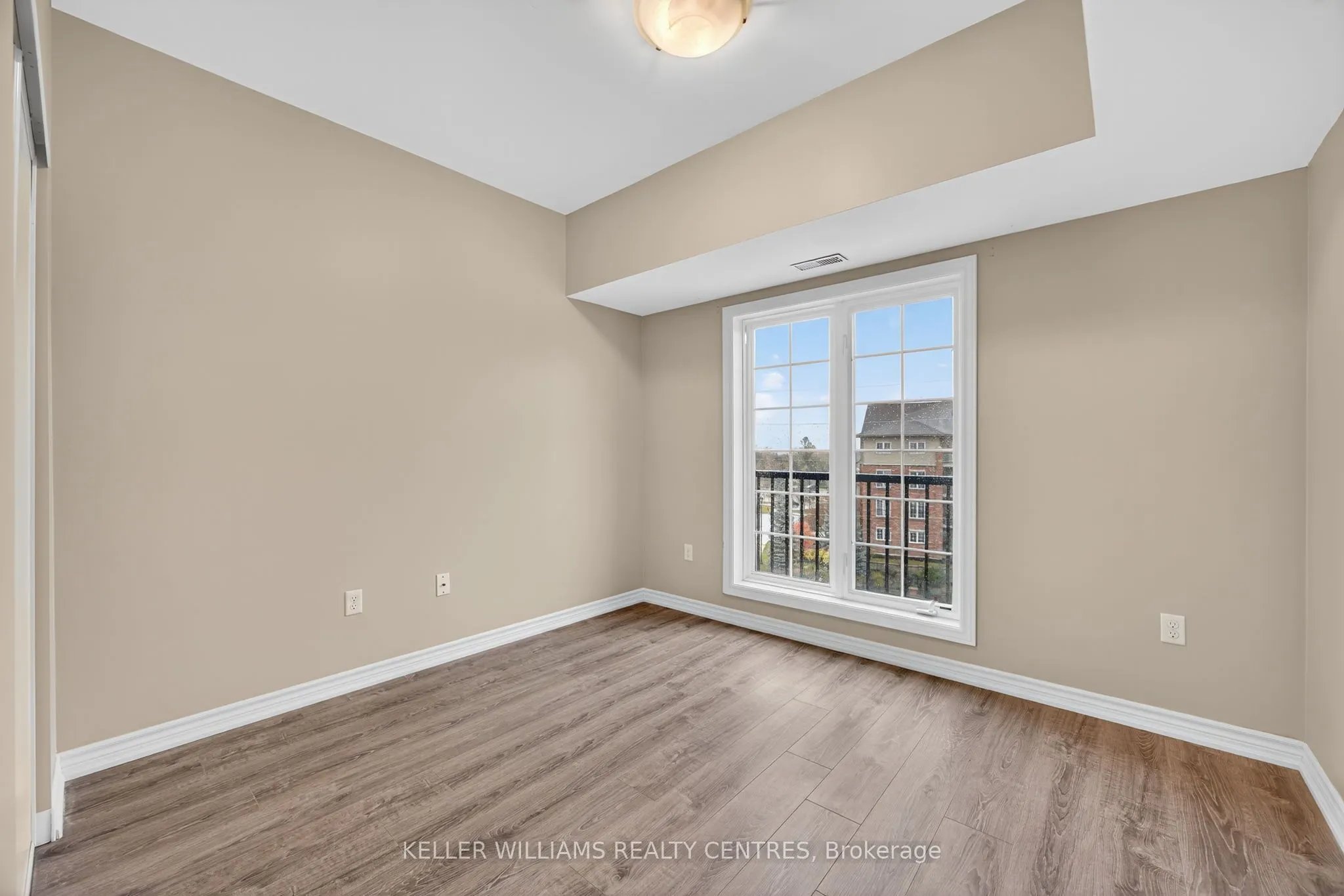 40 Ferndale Drive S #408