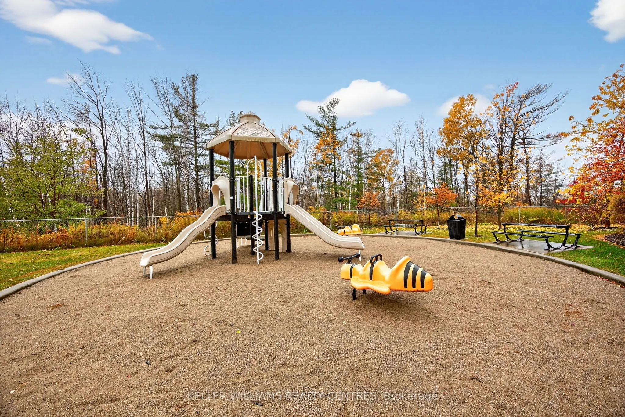 40 Ferndale Drive S #408