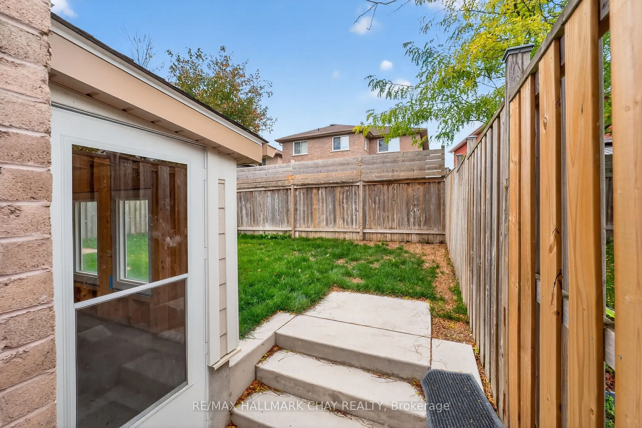 158 Pringle Drive #Lower