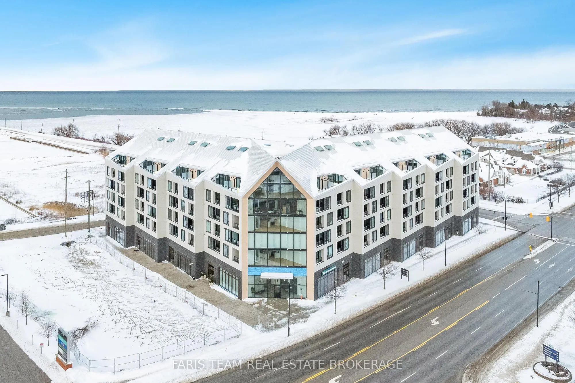 31 Huron Street #216