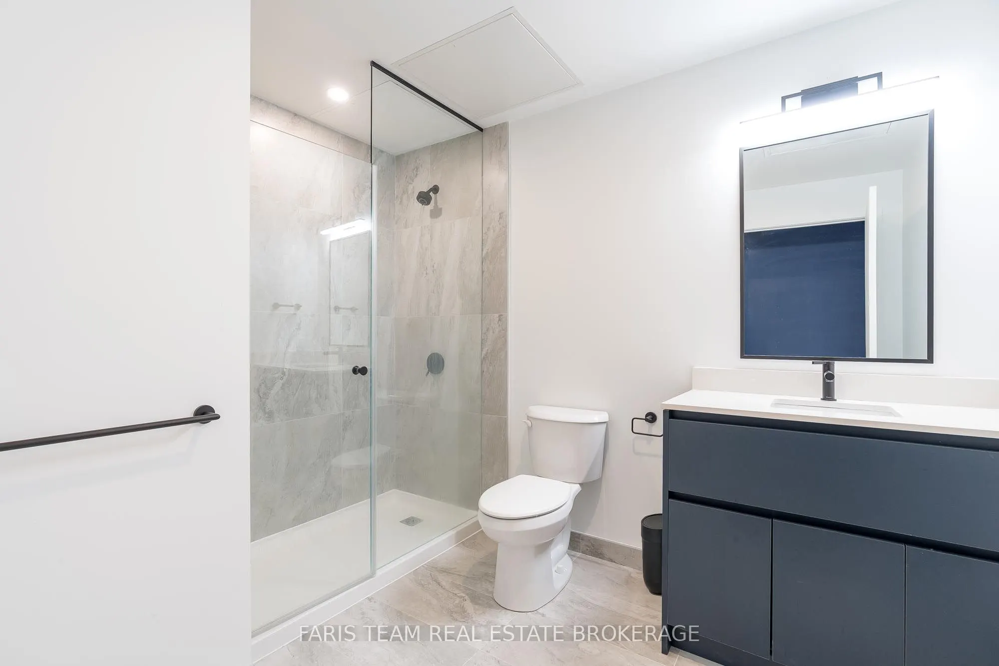 31 Huron Street #216