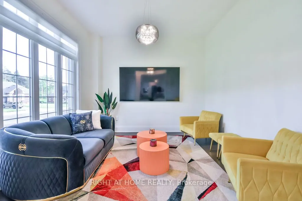 8 Forest Heights Court
