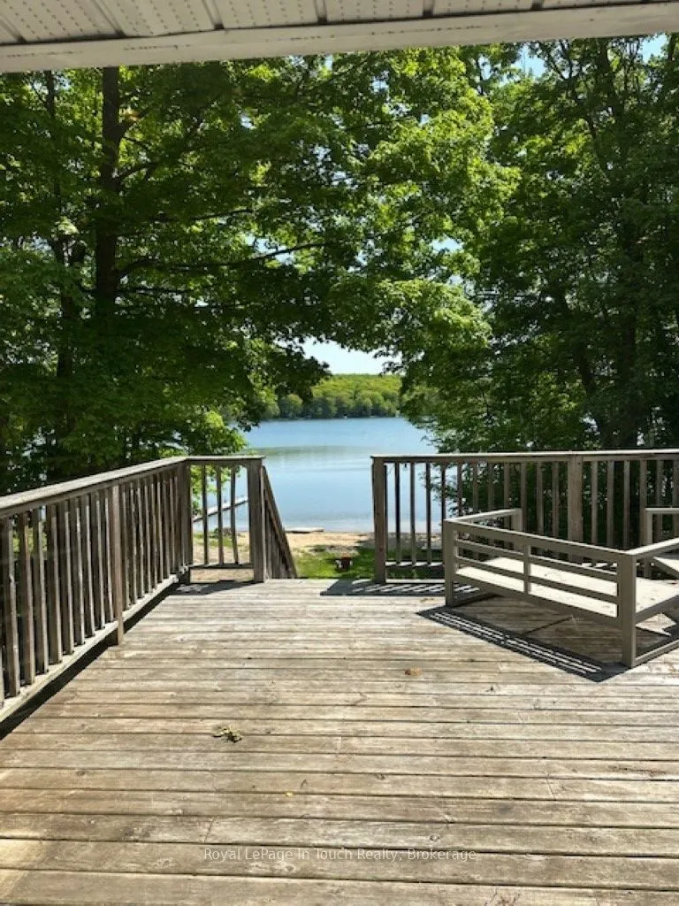 21 Lakeview Crescent