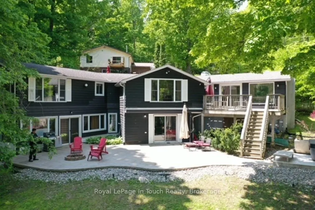 21 Lakeview Crescent