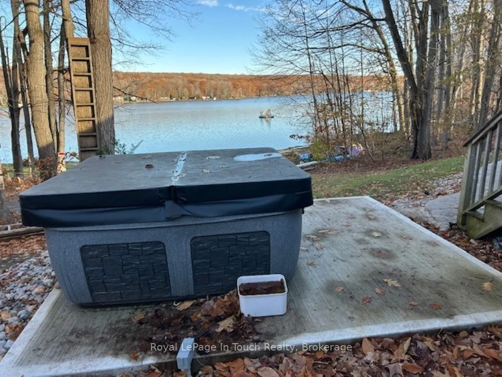 21 Lakeview Crescent