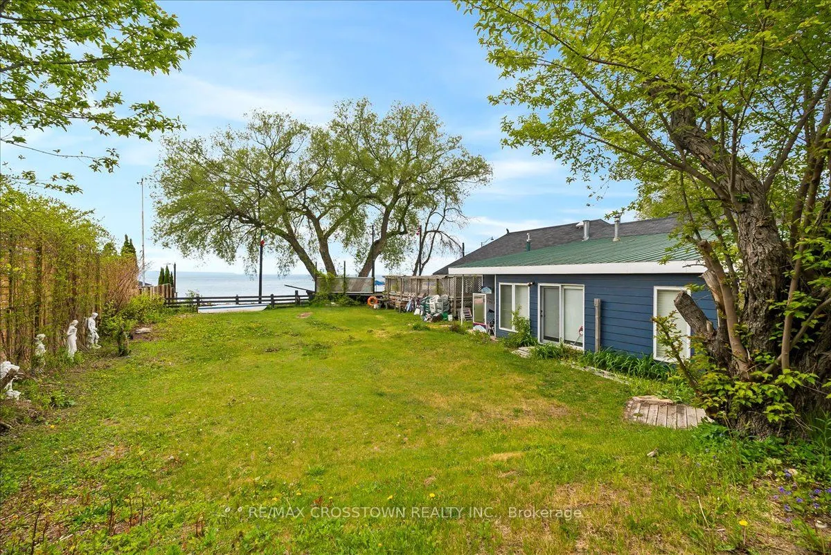 369 Balm Beach Road W